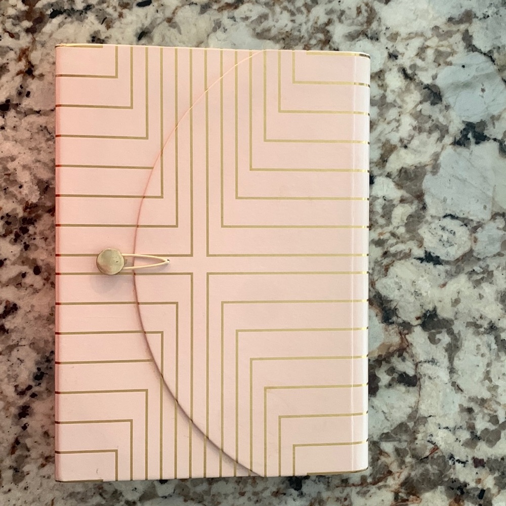Accordion folder